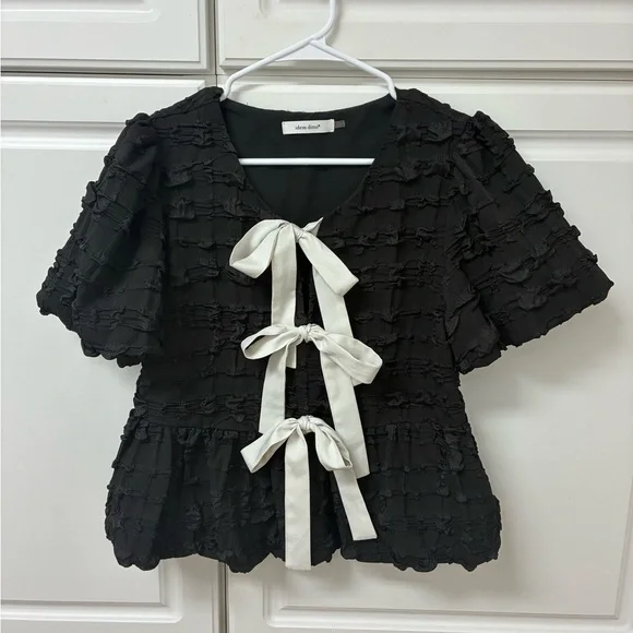 Trade!!!!!!!! Do Not Purchase pls! - Picture 1 of 4